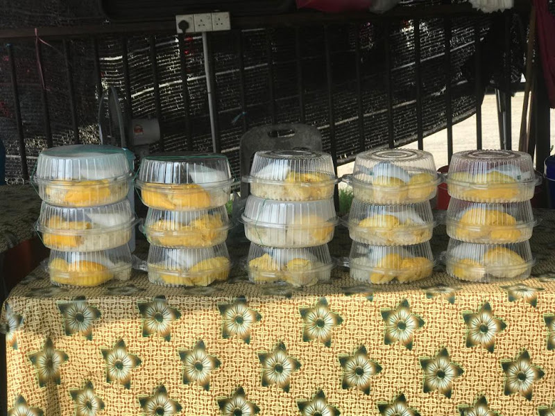Leeyah Pulut Durian