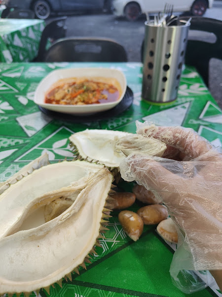Pak Yoep Cendol Durian Pulut Corner
