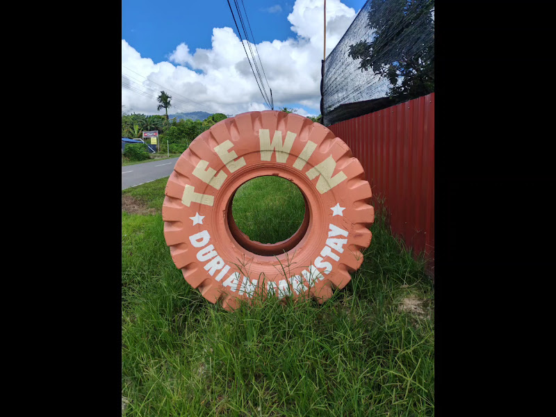 Tee Win Durian Farmstay